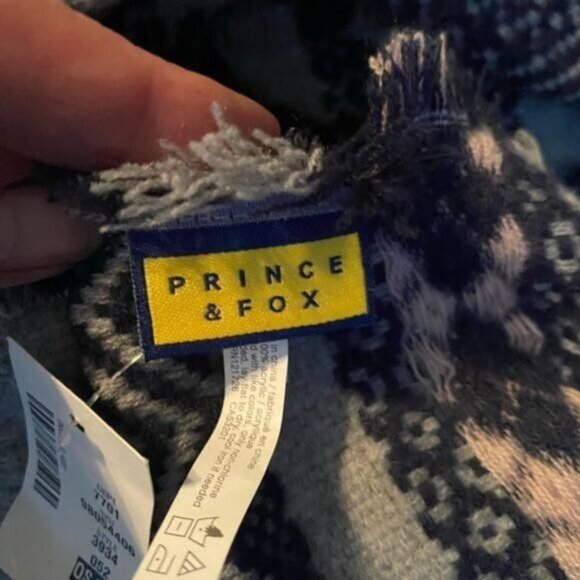 Prince & Fox Fair Isle Scarf Wrap Blue Pink New Cabincore Winter - Picture 8 of 11